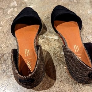 Toms Dorsay Flats size 9